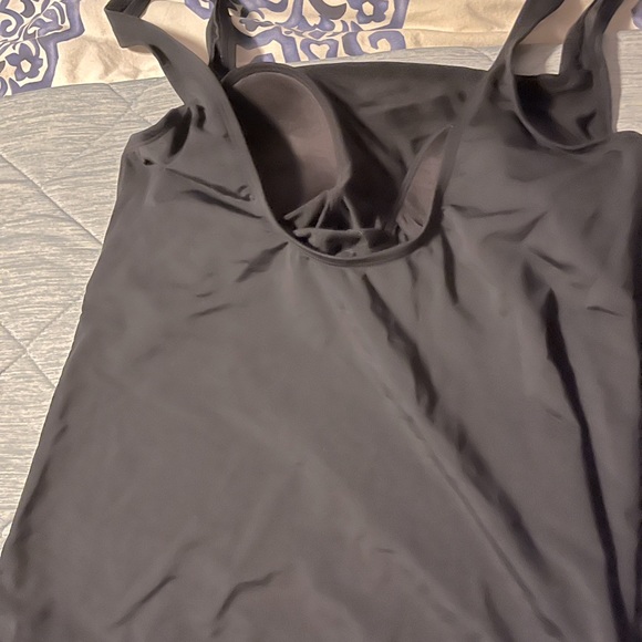 Merona swim Top XL - Picture 2 of 3